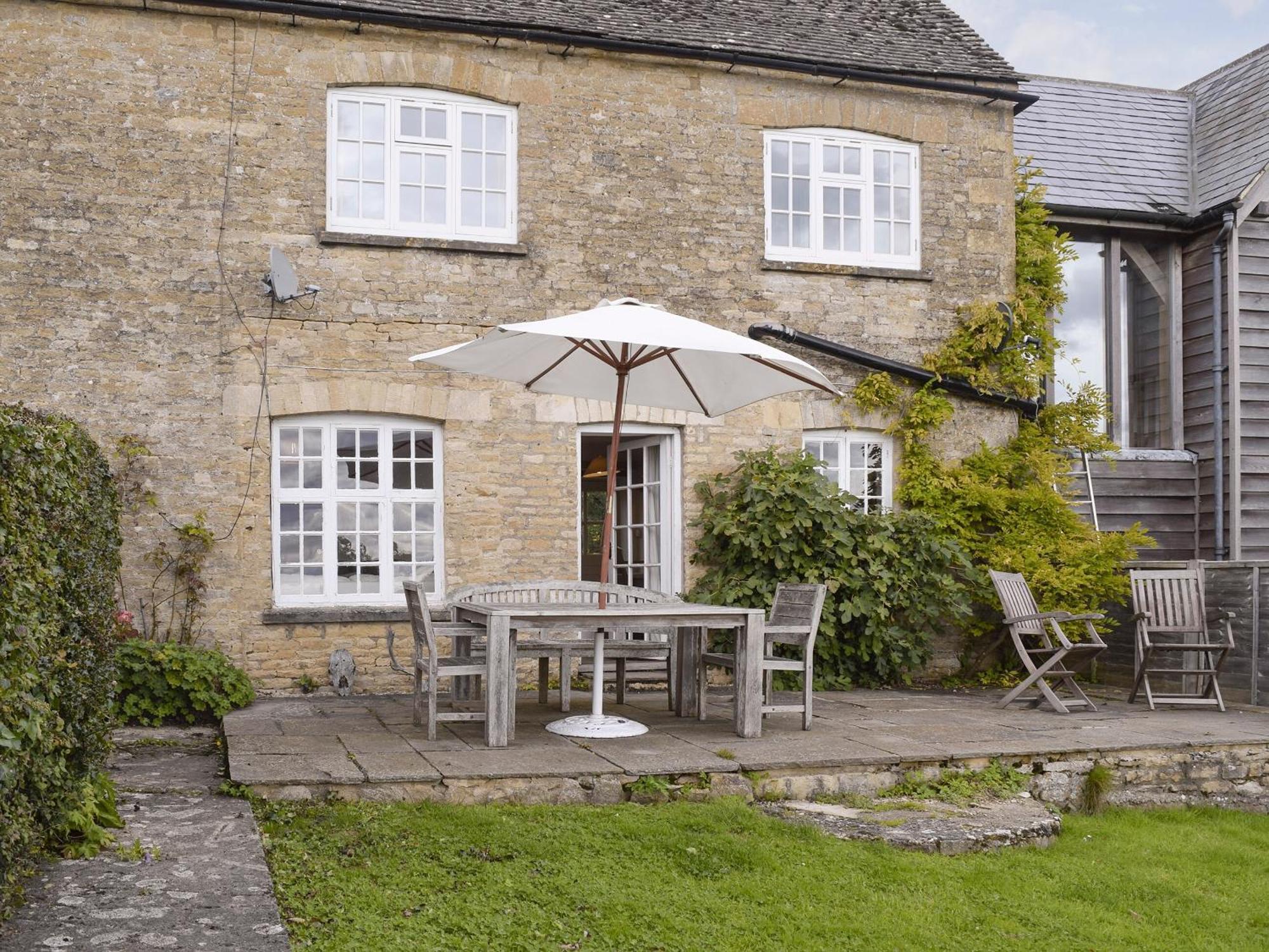 South View Cottage Chadlington Exterior photo